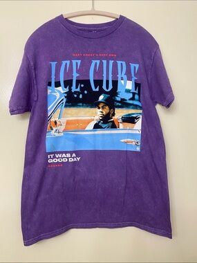 Purple Ice Cube Graphic Tee with - It Was A Good Day